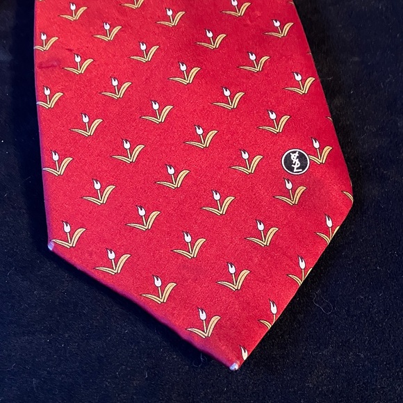 YSL Yves Saint Laurent 100% silk Men’s tie Spring tulip floral print wine red